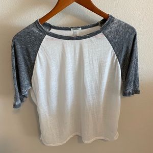 Baseball tee